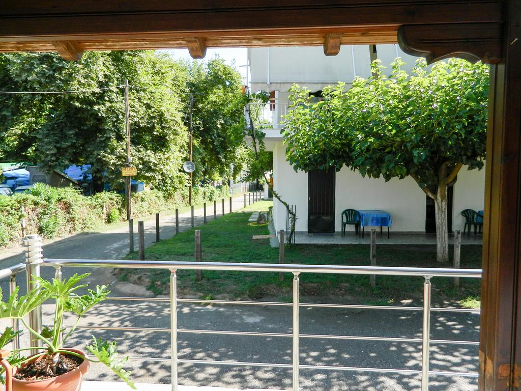 Veny House Villa Paralia Panteleimonos Oda fotoğraf